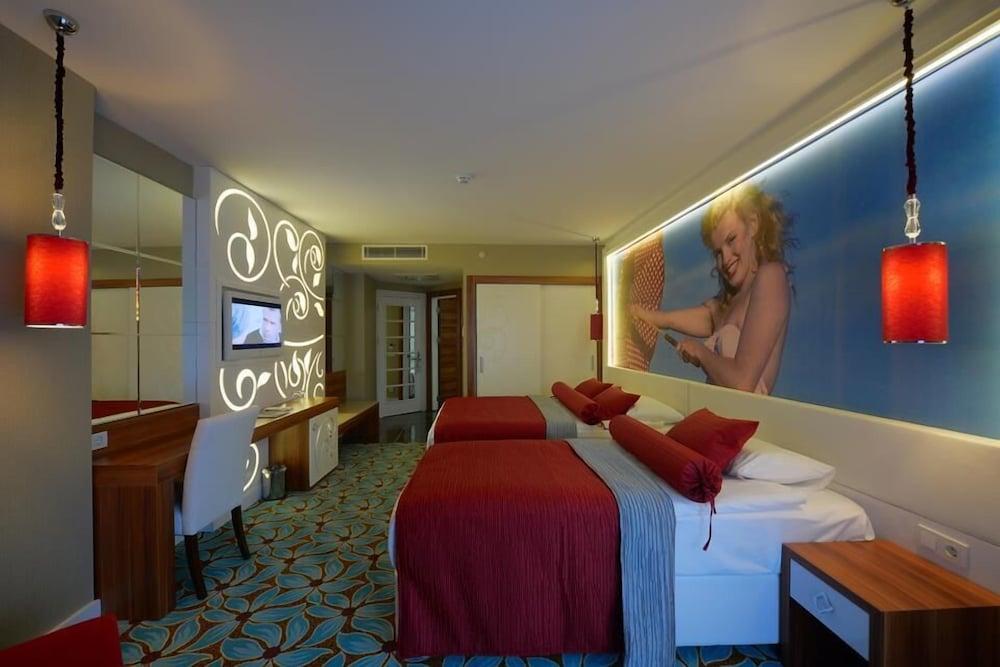 Vikingen Infinity Resort & Spa Авсалар Екстериор снимка